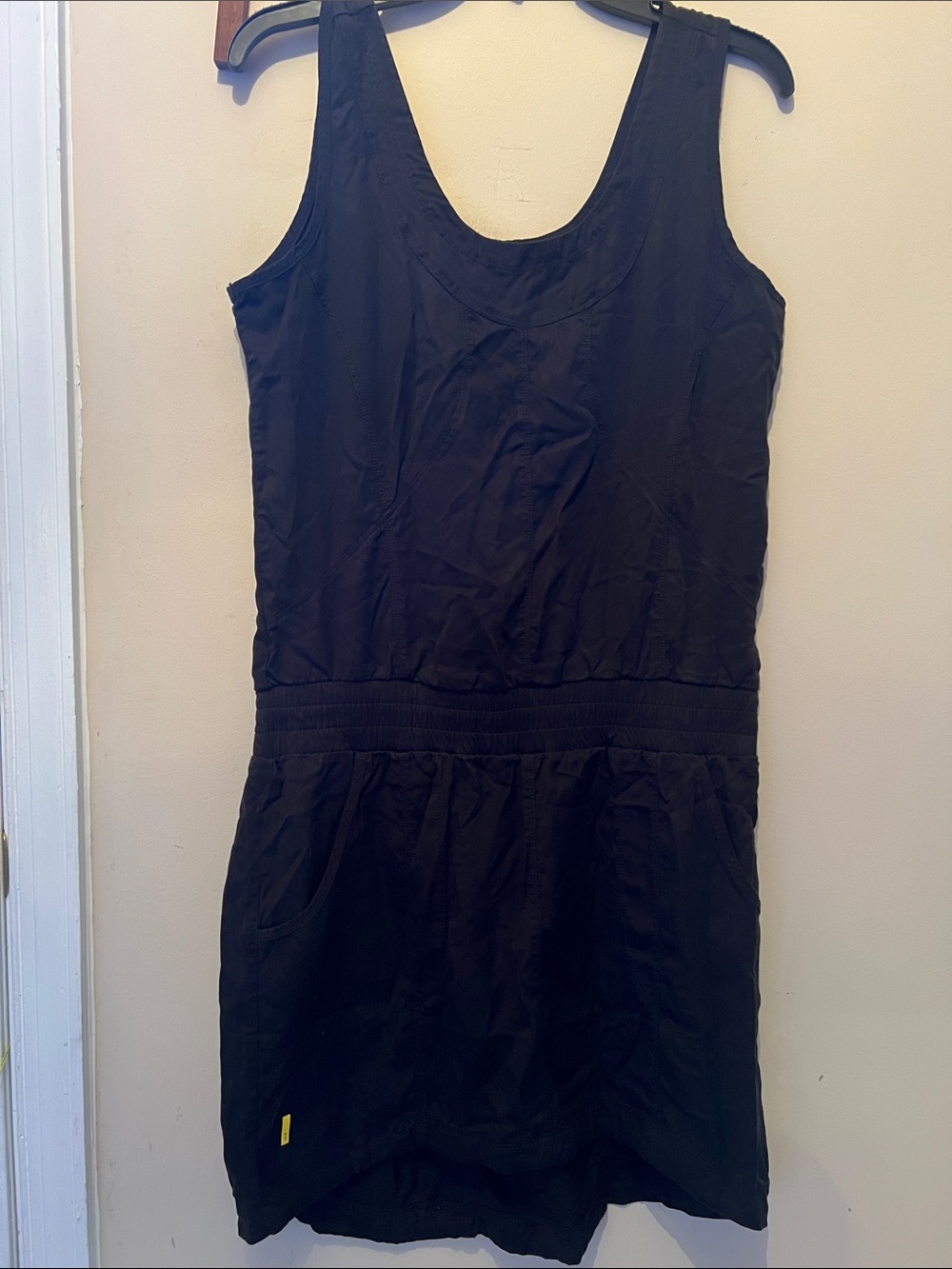 LOLE Women’s Black Sleeveless Casual Dress